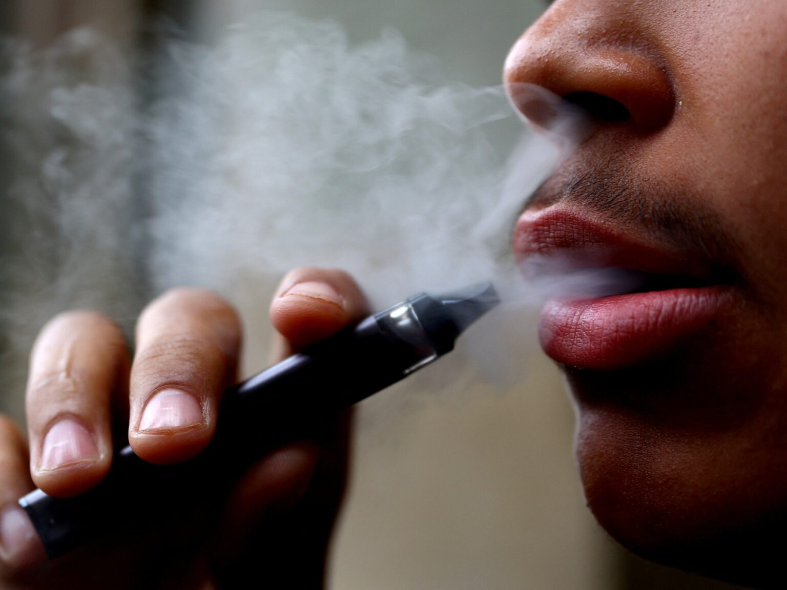Australia to ban single-use vape imports from 2024 | Health News