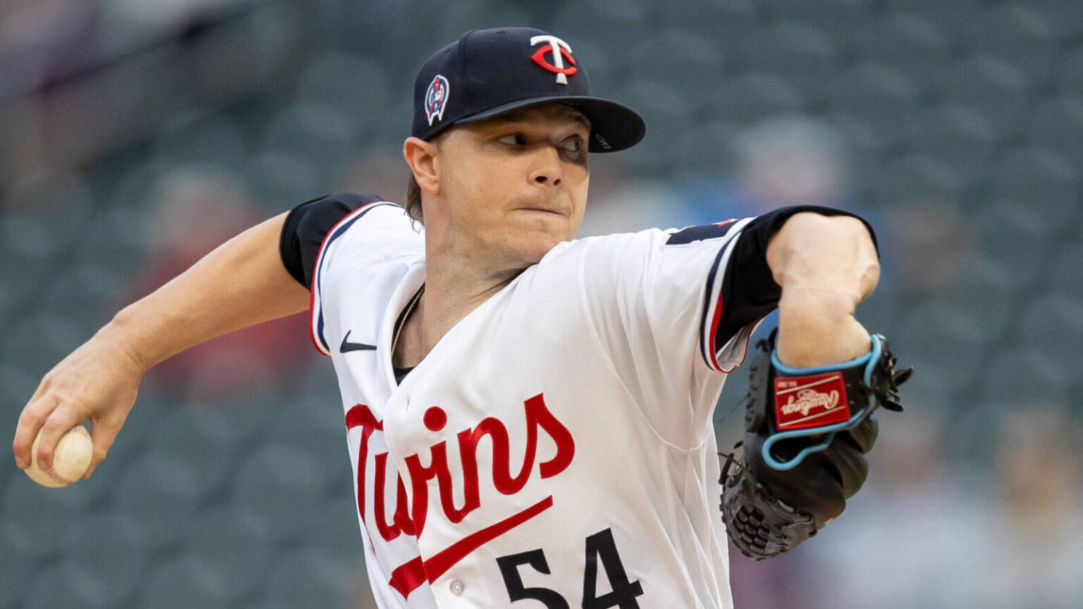 Cardinals bolster rotation by adding 2023 AL Cy Young finalist