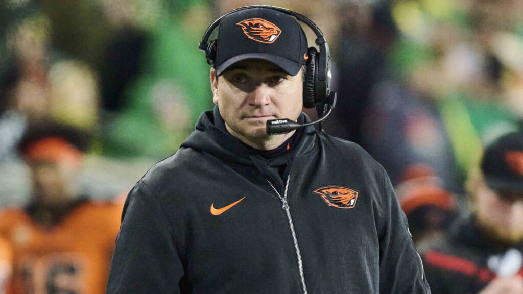 Oregon State loses head coach to Big Ten Oregon State loses head coach to Big Ten