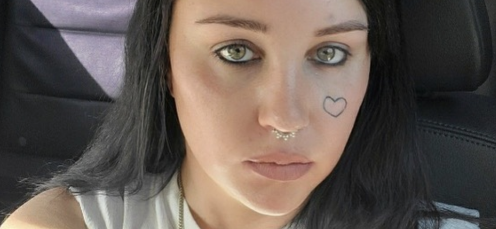 Amanda Bynes Flaunts Her BMW Buy From Used Automotive Lot