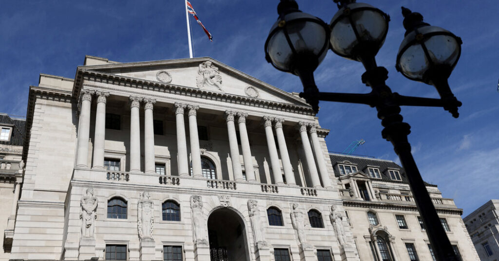 Financial institution of England Retains Curiosity Charges at 5.25%, a 15-12 months Excessive Financial institution of England Retains Curiosity Charges at 5.25%, a 15-12 months Excessive