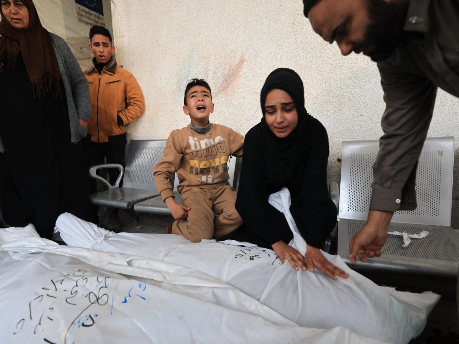 Gaza’s orphans: Ache with out borders | Gaza