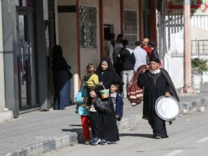 Palestinians flee properties in central Gaza after Israeli evacuation order | Israel-Palestine battle Information