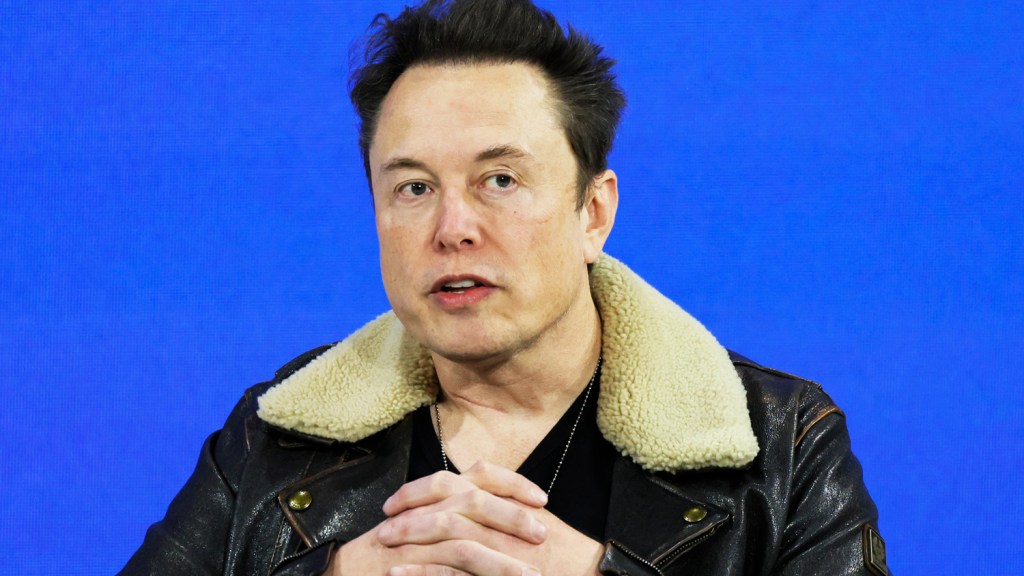 Elon Musk Restores Alex Jones X Account After Polling Customers – Deadline Elon Musk Restores Alex Jones X Account After Polling Customers – Deadline