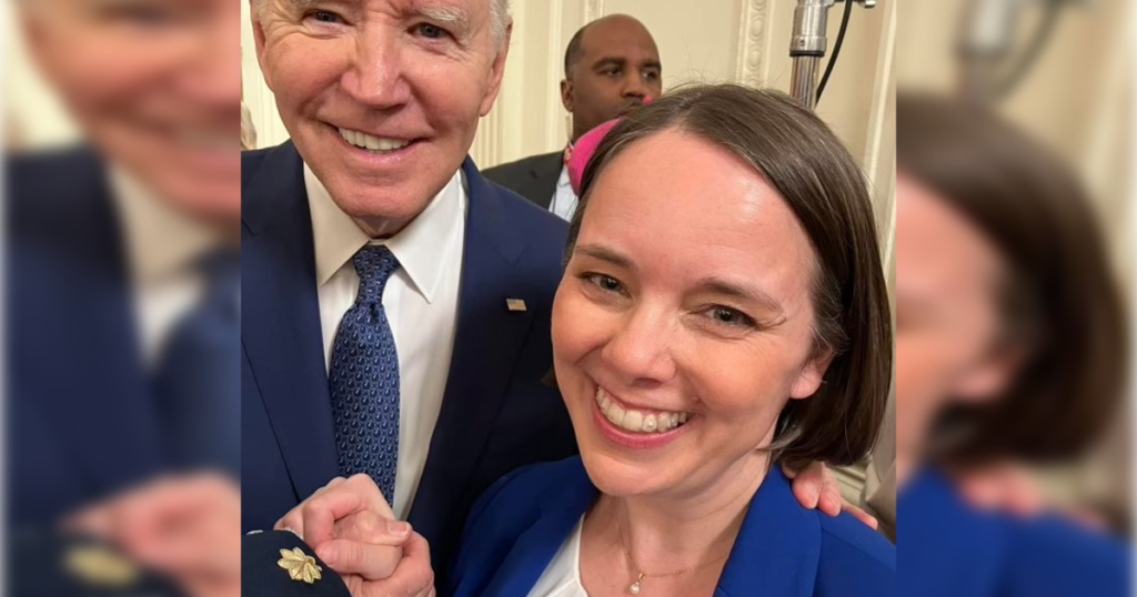 OF COURSE: Maine Secretary of State Barring Trump from 2024 Poll Attended the Anti-Trump ‘Girls’s March’ in 2017 | The Gateway Pundit