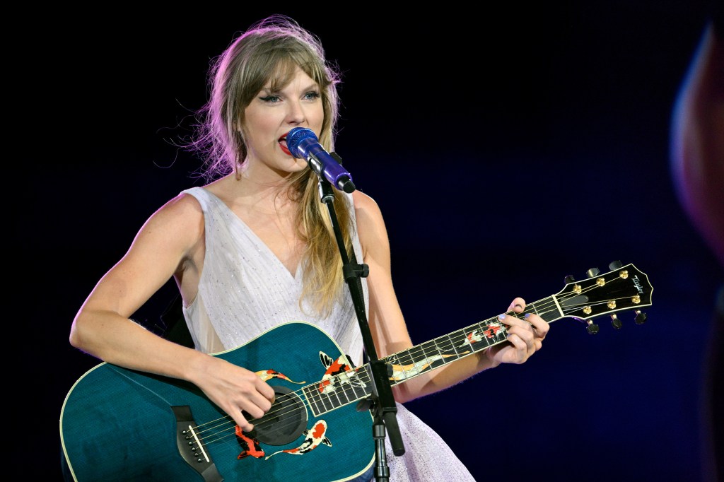 Taylor Swift Closes Out Her 12 months At No. 1 Once more – However She’s Not The King – Deadline Taylor Swift Closes Out Her 12 months At No. 1 Once more – However She’s Not The King – Deadline