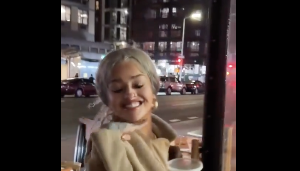 NYC: Lady Throws Soup at Kosher Restaurant Staff Throughout Tirade | The Gateway Pundit NYC: Lady Throws Soup at Kosher Restaurant Staff Throughout Tirade | The Gateway Pundit