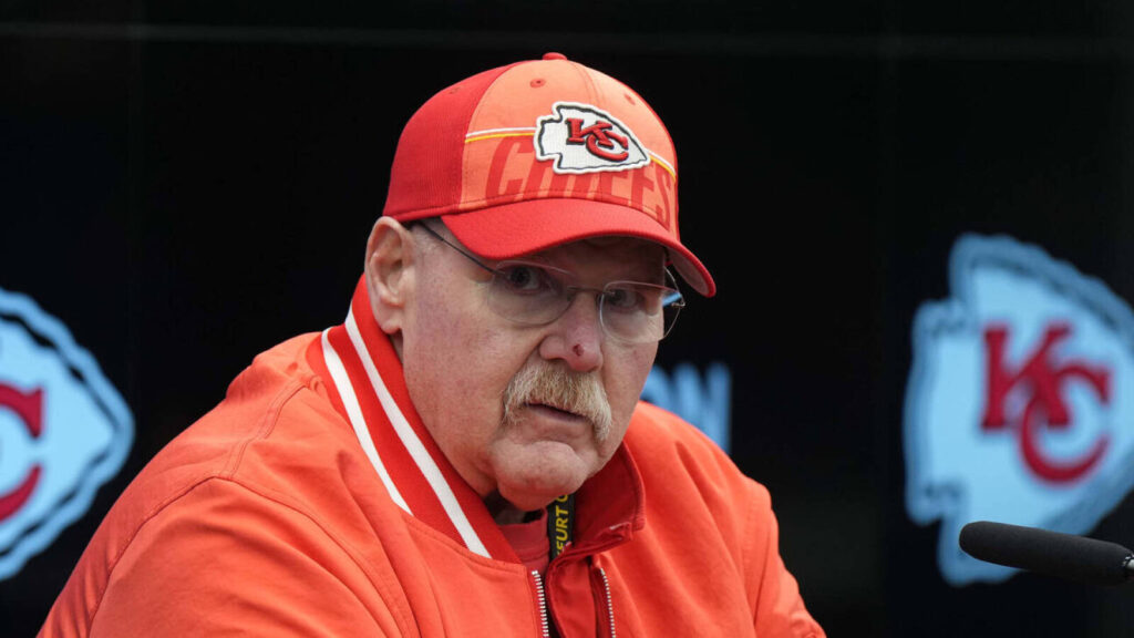 Chiefs HC adjustments tone on WR’s essential penalty vs. Payments