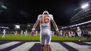 Former Texas QB thinks Arch Manning can deal with the stress