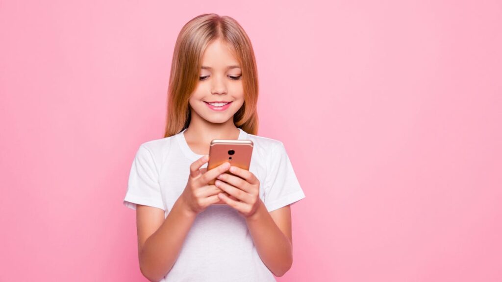 The most effective telephones for teenagers in 2023