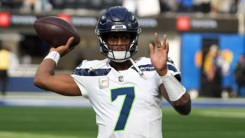 Seahawks get regarding replace on Geno Smith