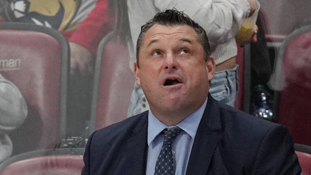 The Senators had no alternative however to fireside HC D.J. Smith