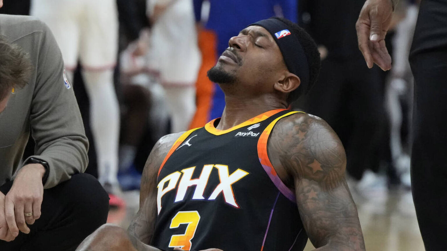 Suns get dangerous damage information on star guard Bradley Beal Suns get dangerous damage information on star guard Bradley Beal