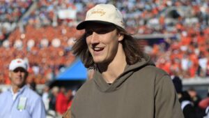 Trevor Lawrence’s damage dangers Jags’ grasp on AFC South