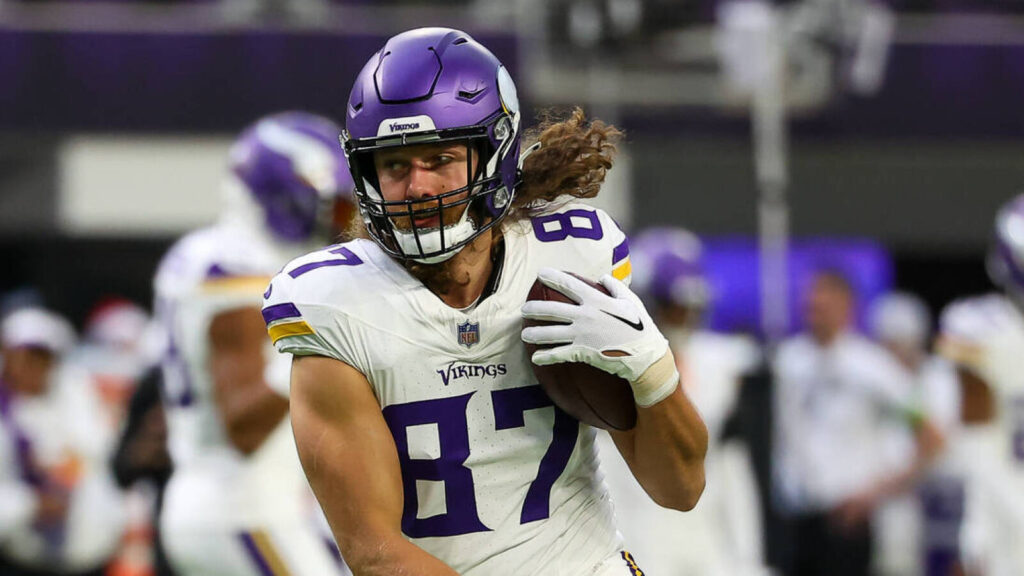 Vikings lose two-time Professional Bowl TE for the rest of season Vikings lose two-time Professional Bowl TE for the rest of season