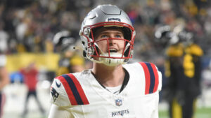 Watch: Bailey Zappe’s unbelievable first half continues with third landing