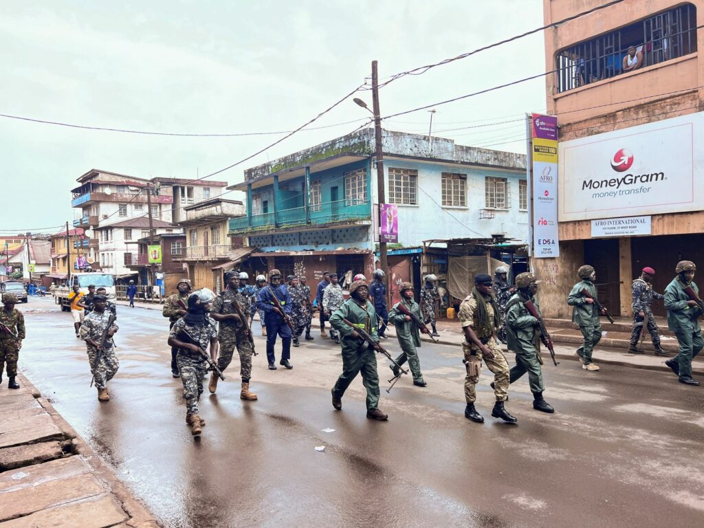 Sierra Leone prices ex-leader Koroma’s guard, 11 others over failed coup | Navy Information