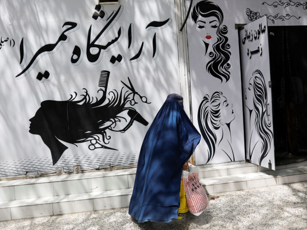 UN ‘involved’ Taliban detaining Afghan girls for gown code violations | Girls’s Rights Information