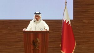 Finish Gaza warfare to cease Houthi assaults: Qatari PM at Davos