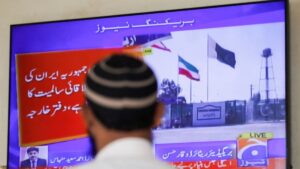 Pakistan hits ‘terrorist hideouts’ in Iran after Tehran strikes