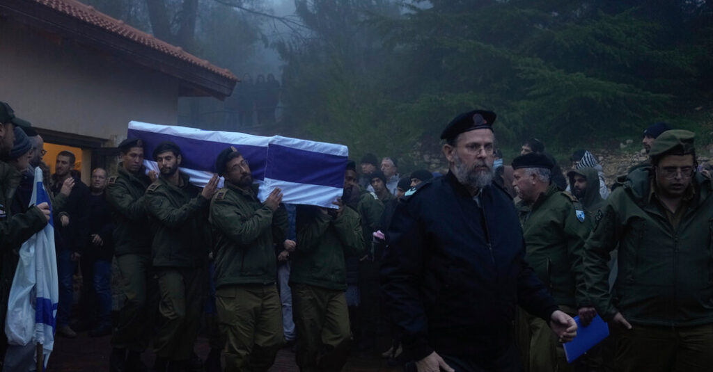 Israeli Troopers Clearing Buffer Zone in Gaza Die in Blast