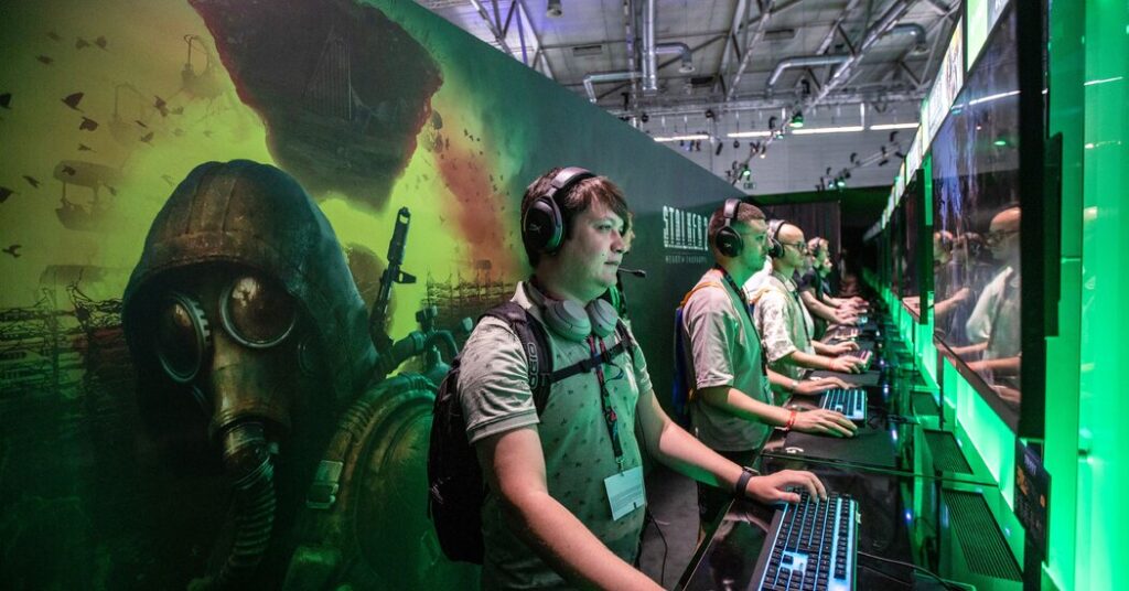 Microsoft Cuts 1,900 Jobs in Its Video Recreation Division Microsoft Cuts 1,900 Jobs in Its Video Recreation Division