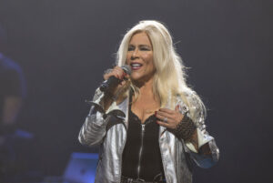 Samantha Fox Kicked Off Airplane, Arrested For Alleged Drunken Habits Delaying Flight – Deadline