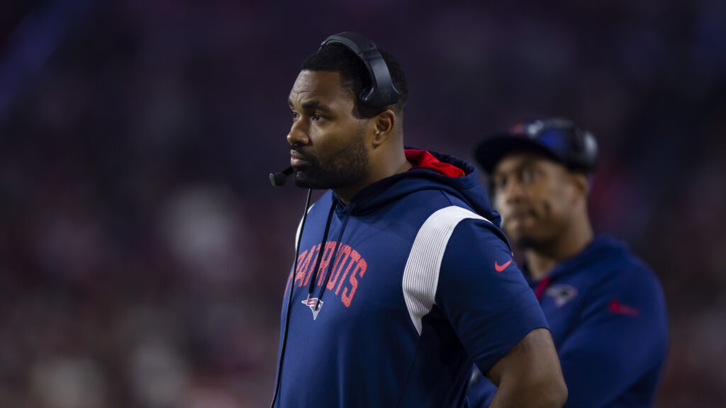 Analyst questions if Patriots will draft QB at choose No. 3