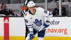Maple Leafs formally signal Nylander to eight-year extension