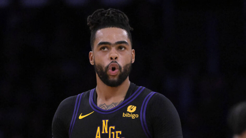 Watch: Hawks followers troll D’Angelo Russell amid commerce rumors