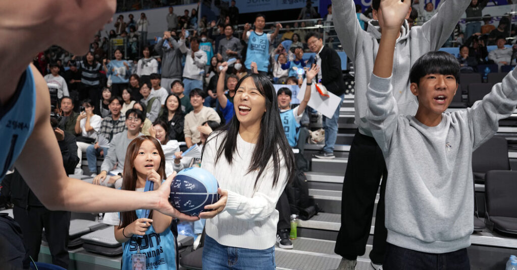 Girls Outnumber Males in South Korea’s Sports activities Stadiums