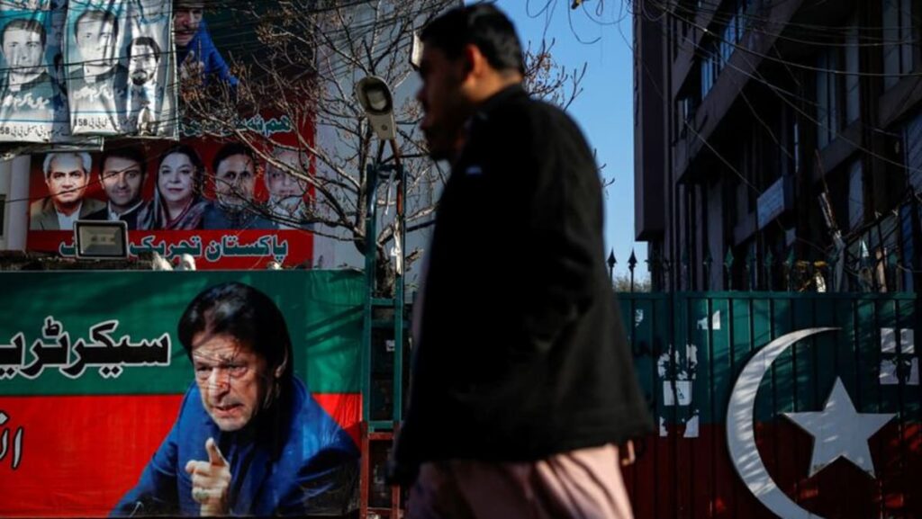 Politicians loyal to Pakistan’s Khan announce alliance