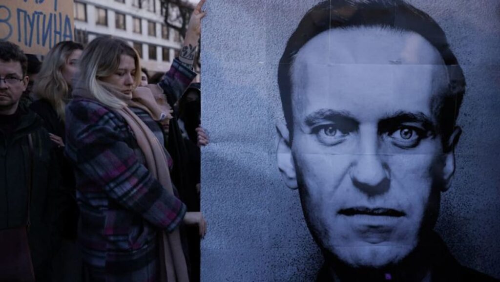 Navalny was ‘courageous,’ however mustn’t have returned to Russia: Trump