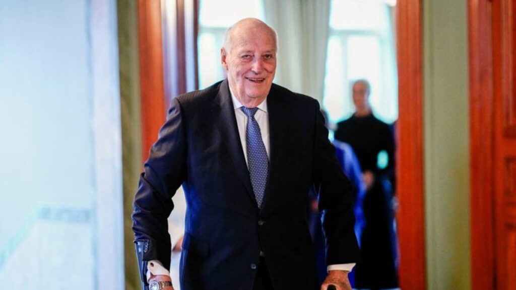 Norway’s King Harald in hospital in Malaysia