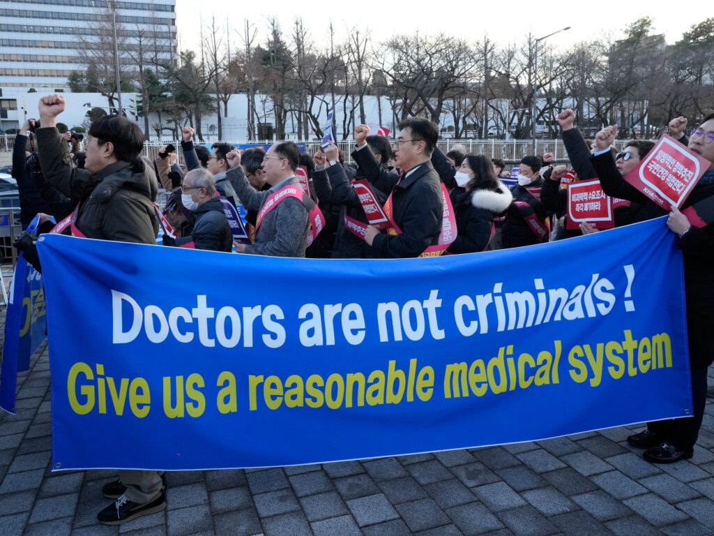 South Korea units deadline for putting medical doctors to return to work | Well being Information South Korea units deadline for putting medical doctors to return to work | Well being Information