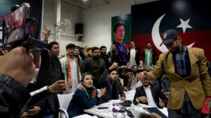 Who’s going to guide Pakistan’s subsequent authorities after inconclusive election? | Elections Information