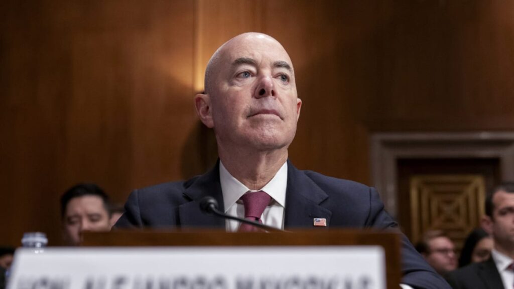 US Home Republicans win impeachment of Biden’s high border official US Home Republicans win impeachment of Biden’s high border official