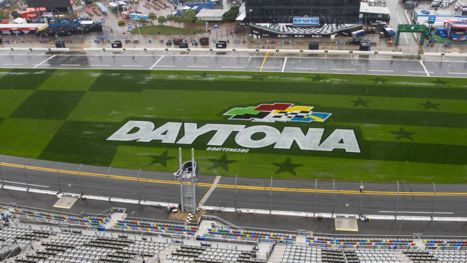 Report: Daytona 500 postponed as a consequence of poor climate situations Report: Daytona 500 postponed as a consequence of poor climate situations
