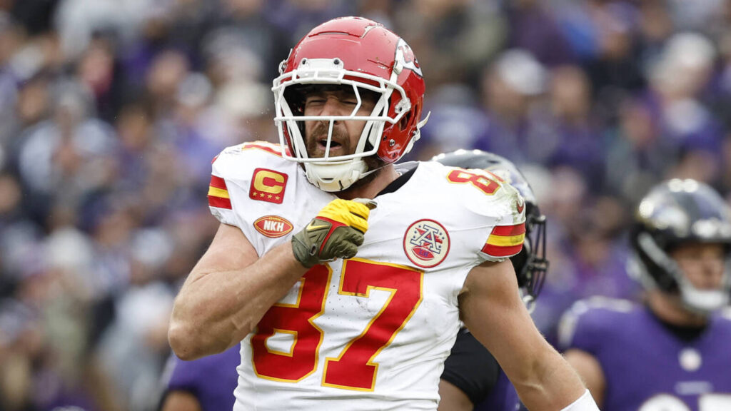 Travis Kelce curses out Justin Tucker for pregame incident Travis Kelce curses out Justin Tucker for pregame incident