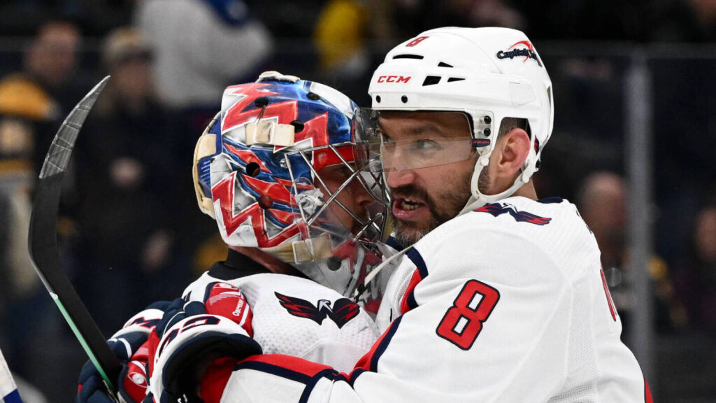 Watch: Ovechkin breaks smaller Gretzky file Watch: Ovechkin breaks smaller Gretzky file