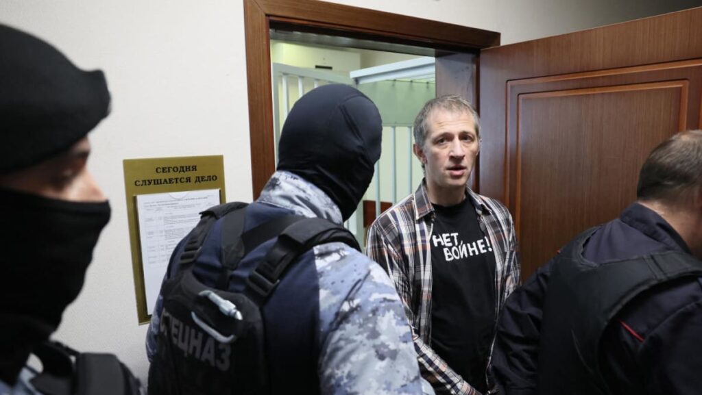 Russian jailed for seven years for articles about Ukraine warfare