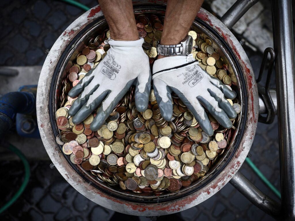 What occurs to the cash tossed into Rome’s Trevi Fountain? | In Footage