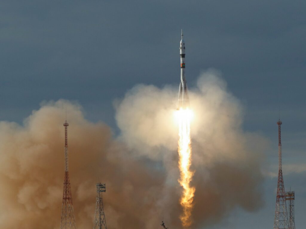 Russian Soyuz rocket with 3 astronauts blasts off to ISS, days after glitch | House Information