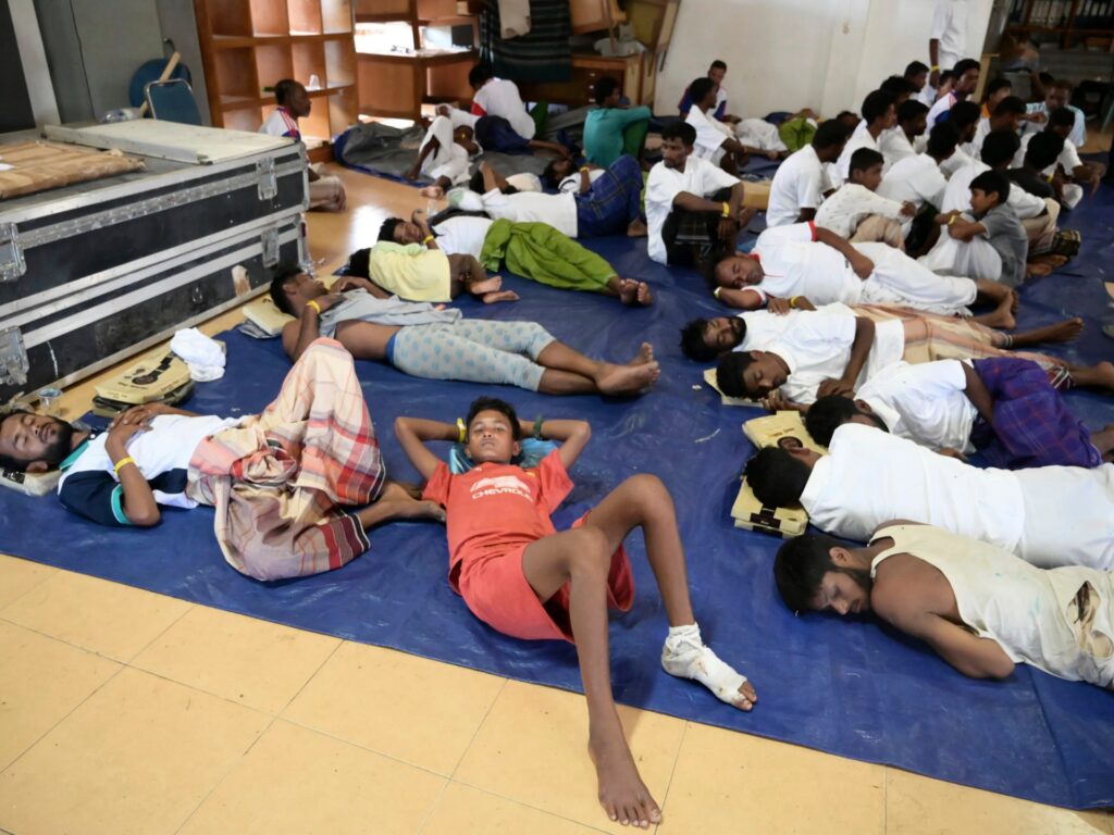 Our bodies of three Rohingya discovered as Indonesia ends rescue for capsized boat | Rohingya Information Our bodies of three Rohingya discovered as Indonesia ends rescue for capsized boat | Rohingya Information