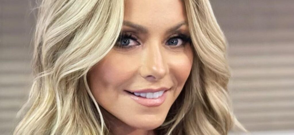 How Kelly Ripa Achieves 14% Physique Fats And Appears Like This How Kelly Ripa Achieves 14% Physique Fats And Appears Like This