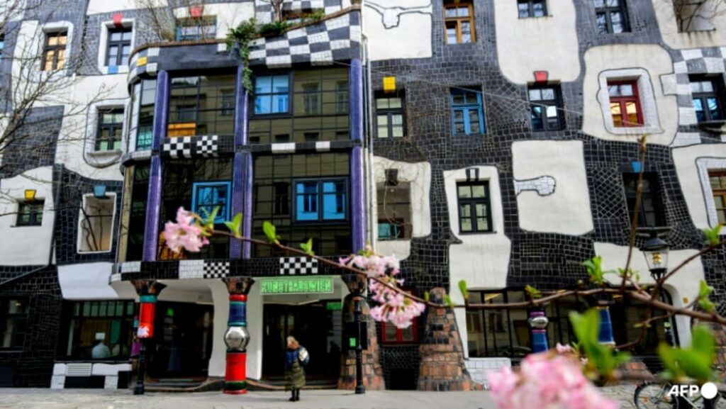 Vienna’s wacky Hundertwasser museum will get even greener Vienna’s wacky Hundertwasser museum will get even greener