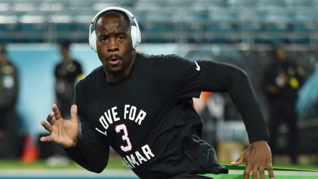 Broncos half methods with one other veteran participant Broncos half methods with one other veteran participant