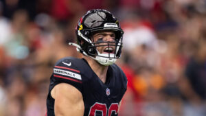 Commanders OC reunites with three-time Professional Bowler