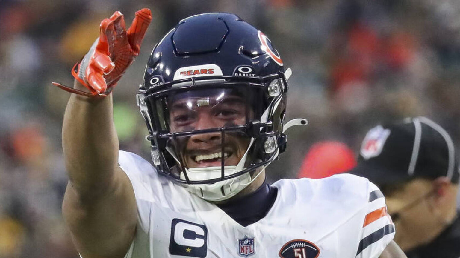 DJ Moore has lofty expectations for Bears passing recreation in 2024 DJ Moore has lofty expectations for Bears passing recreation in 2024