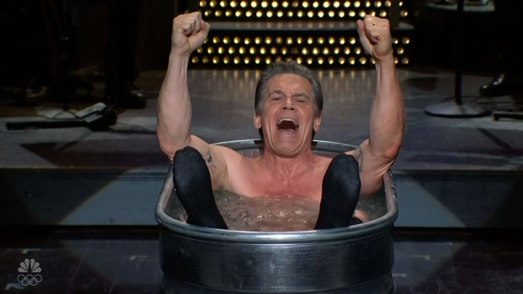Josh Brolin Strips Garments Off & Takes Chilly Plunge In ‘SNL’ Monologue Josh Brolin Strips Garments Off & Takes Chilly Plunge In ‘SNL’ Monologue